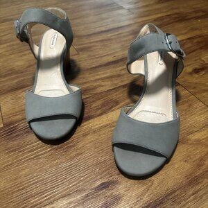 Women's Teal Suede Shoes Size 8